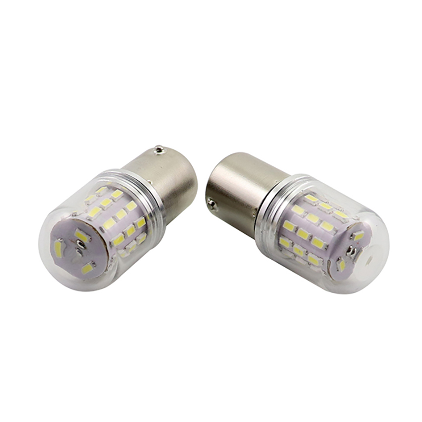 BA15s bayonet base contact point and pin alignment on G18 LED lamp