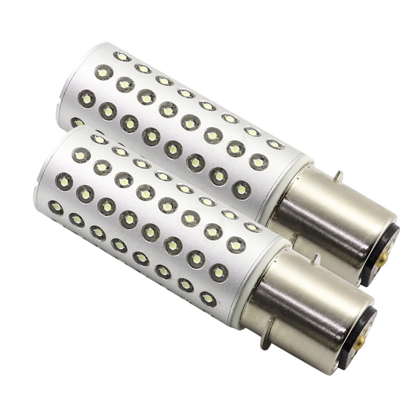 P28S flanged prefocus base contact and locator lug detail on marine LED bulb